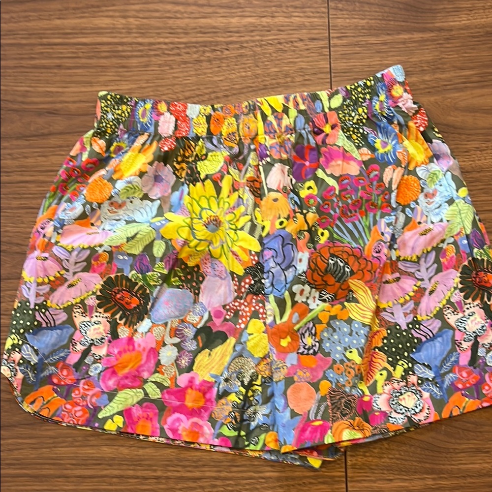 Whit NY cotton shorts size medium